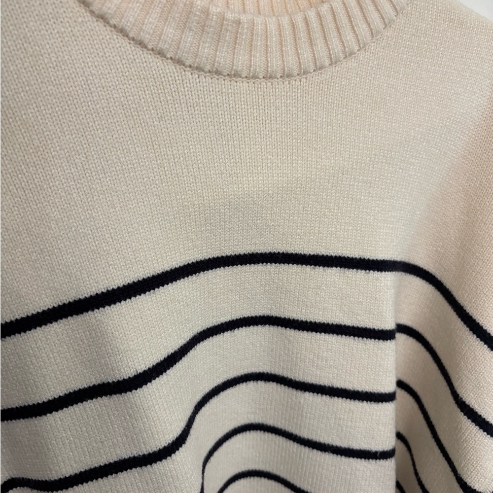 Zara Oversized Crewneck Sweater - Picture 5 of 8